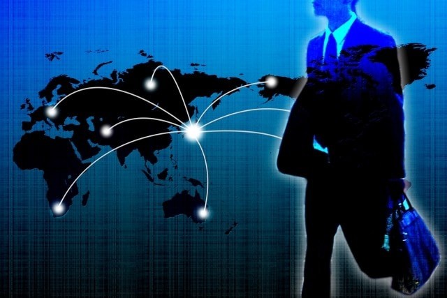 フィリピン留学×就職サポートコースの世界地図　人物付き